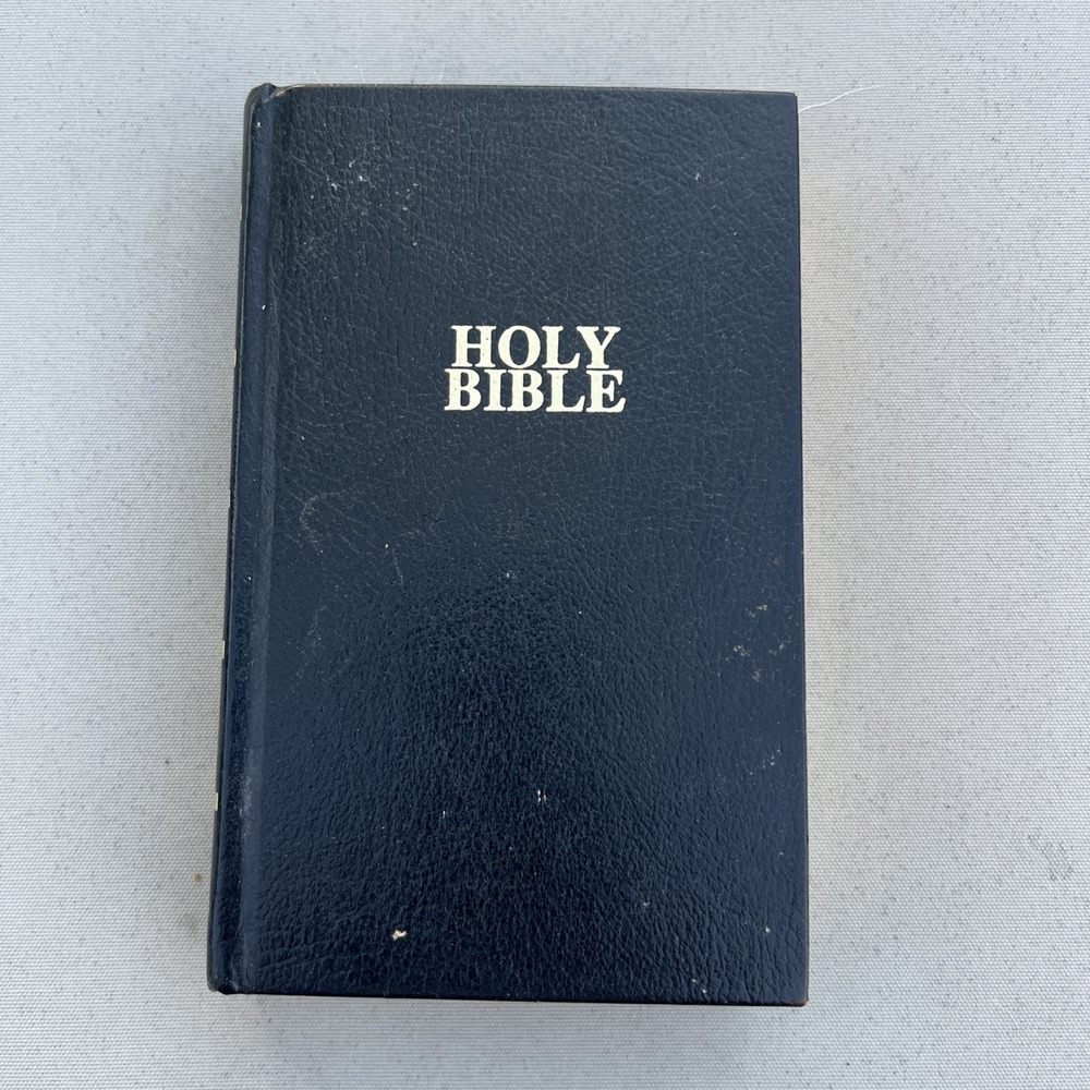 Vtg 1988 KJV Holy Bible Red‎ Letter Edition Dictionary Concordance Leather